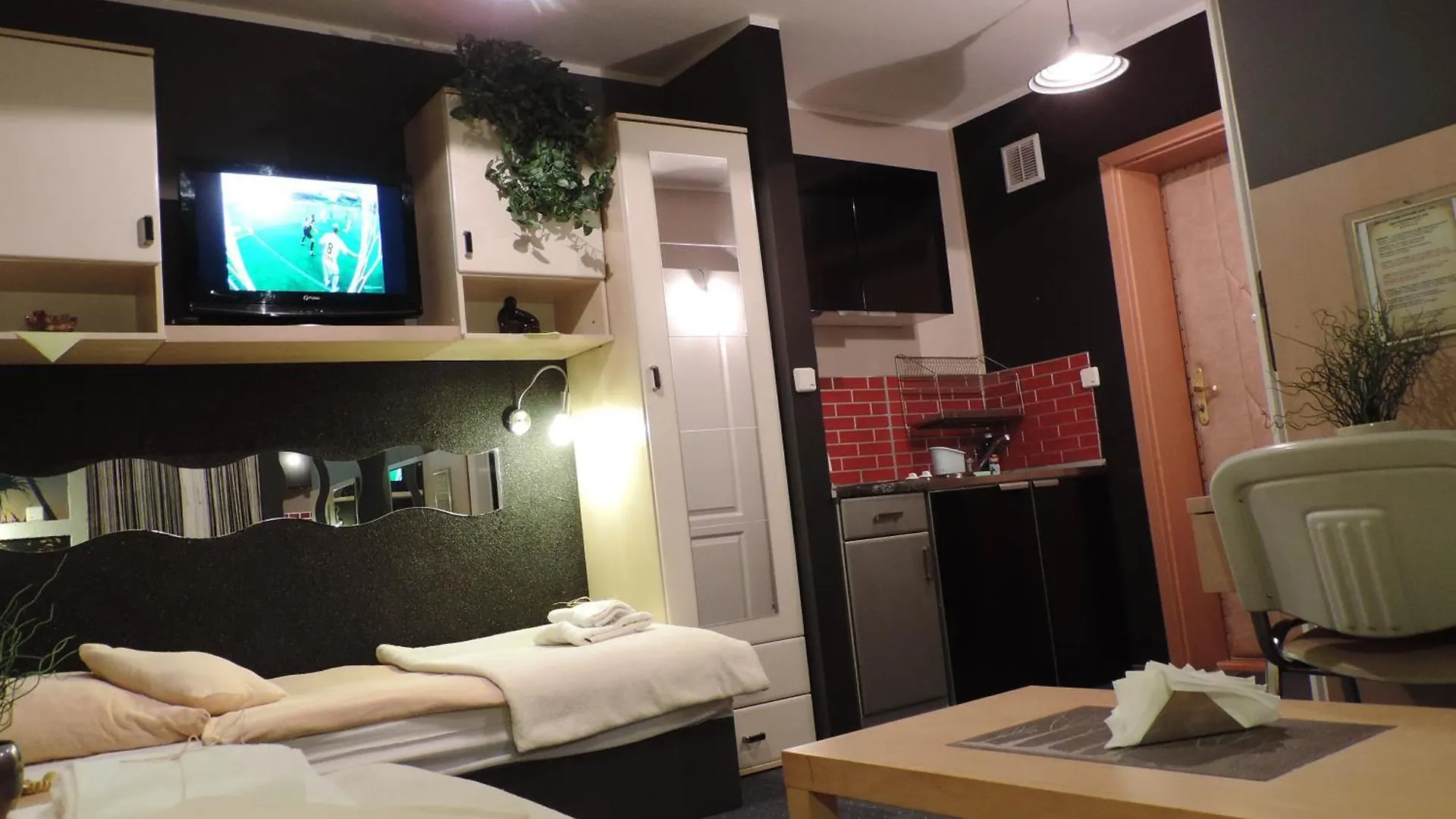 Apart A2 Poznan - 24H - Self Check-In - Free Parking Inn