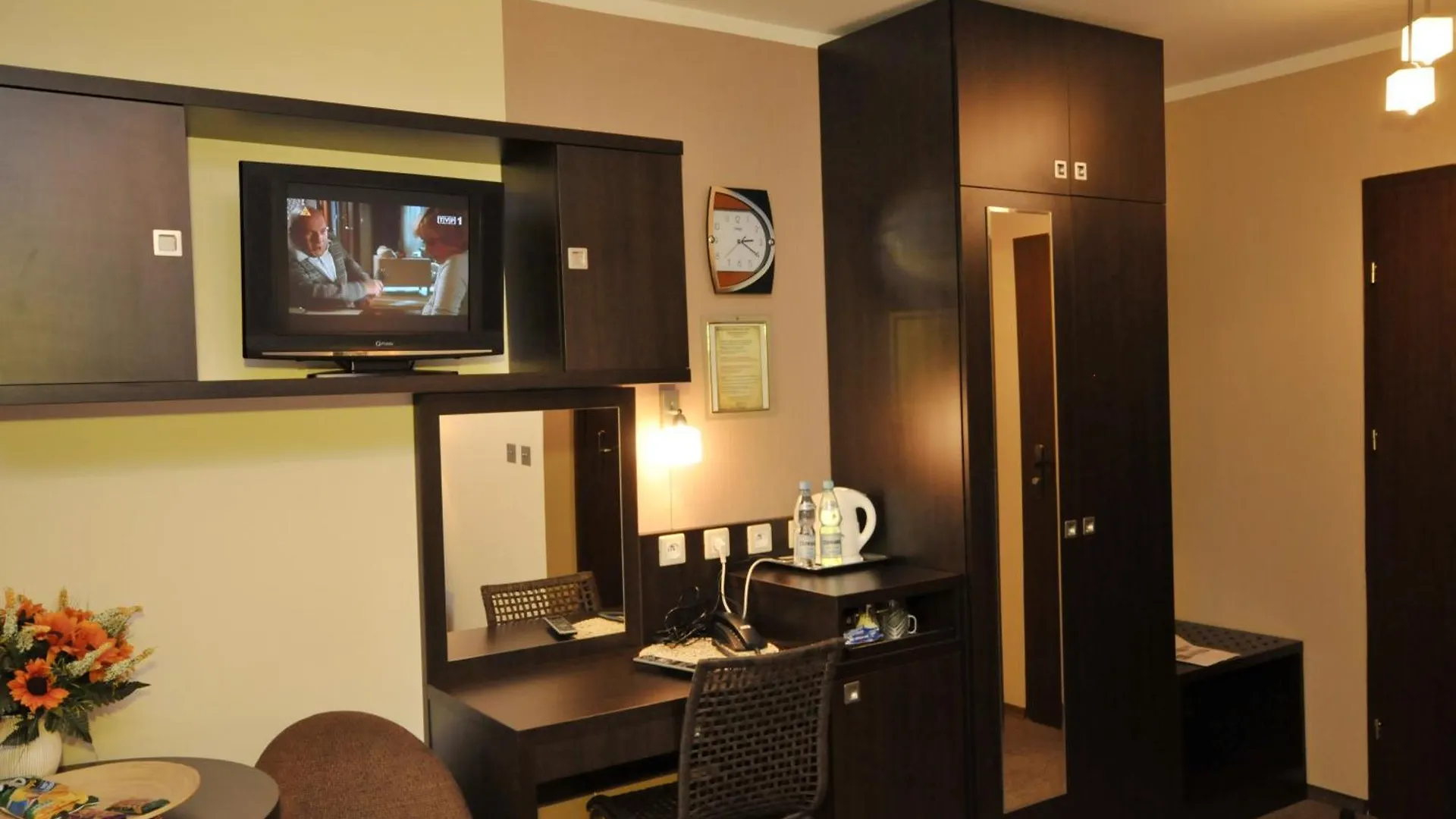 Apart A2 Poznan - 24H - Self Check-In - Free Parking 0*,  Poland